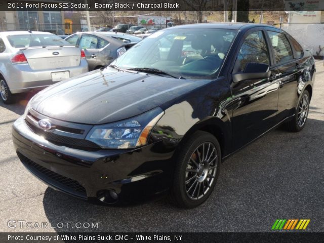 2011 Ford Focus SES Sedan in Ebony Black