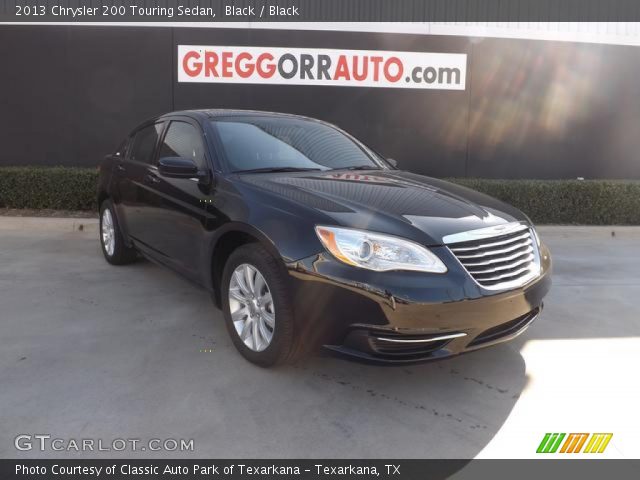 2013 Chrysler 200 Touring Sedan in Black