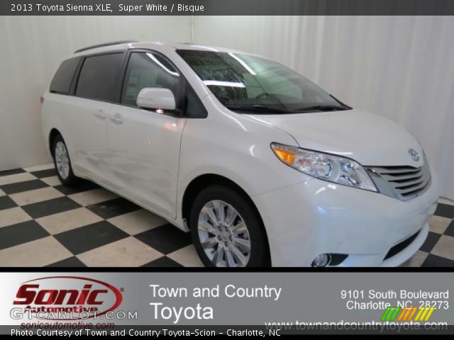 2013 Toyota Sienna XLE in Super White