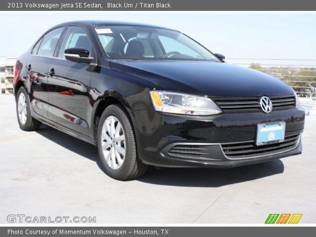 2013 Volkswagen Jetta SE Sedan in Black Uni