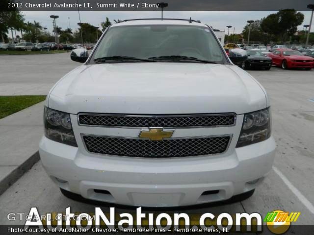 2012 Chevrolet Avalanche LT in Summit White