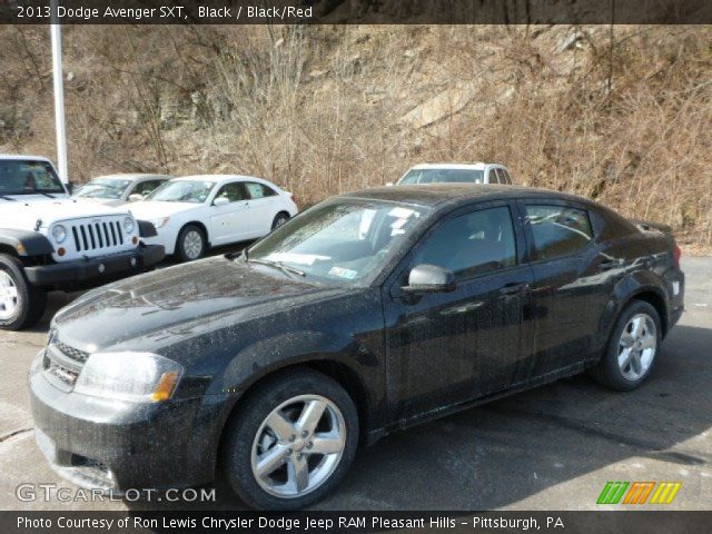 2013 Dodge Avenger SXT in Black