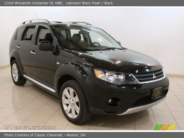 2009 Mitsubishi Outlander SE 4WD in Labrador Black Pearl