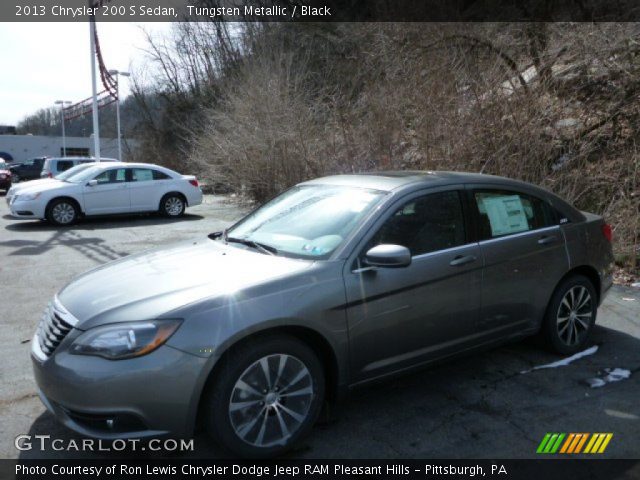 2013 Chrysler 200 S Sedan in Tungsten Metallic