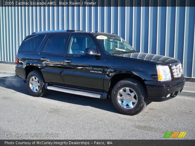 2005 Cadillac Escalade AWD in Black Raven