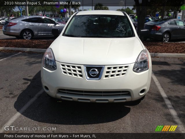 2010 Nissan Rogue S in Phantom White