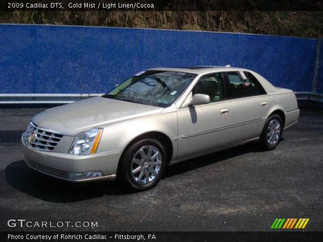 2009 Cadillac DTS  in Gold Mist