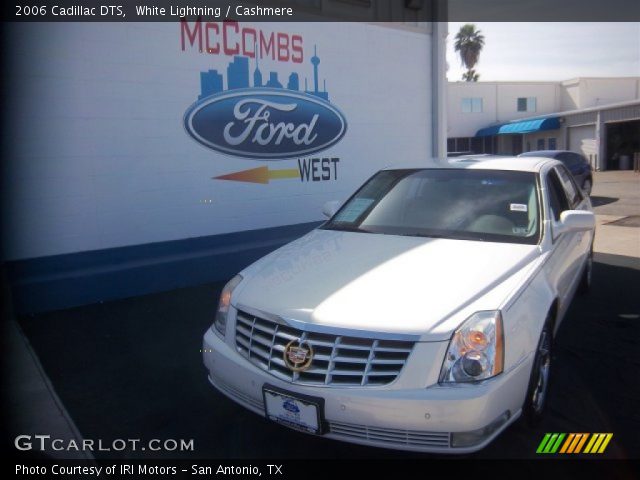 2006 Cadillac DTS  in White Lightning
