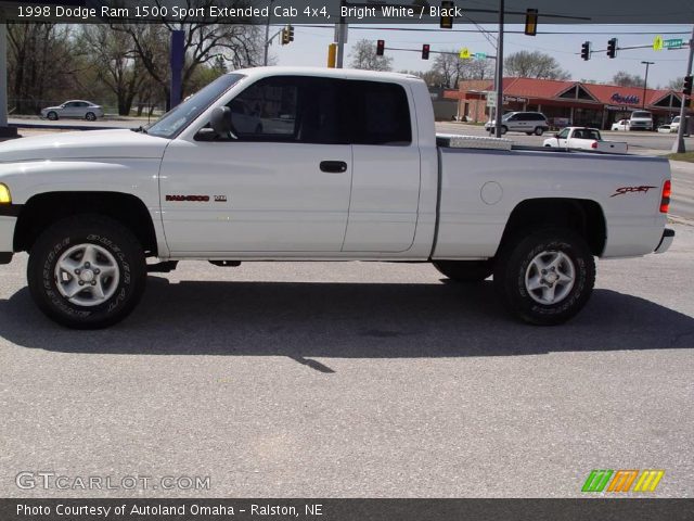 1998 Dodge Ram 1500 Sport Extended Cab 4x4 in Bright White