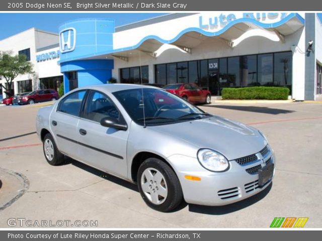 2005 Dodge Neon SE in Bright Silver Metallic