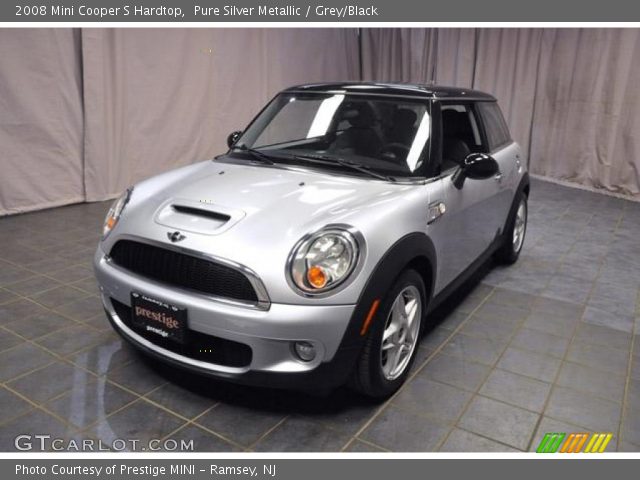 2008 Mini Cooper S Hardtop in Pure Silver Metallic