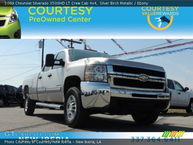 2009 Chevrolet Silverado 3500HD LT Crew Cab 4x4 in Silver Birch Metallic