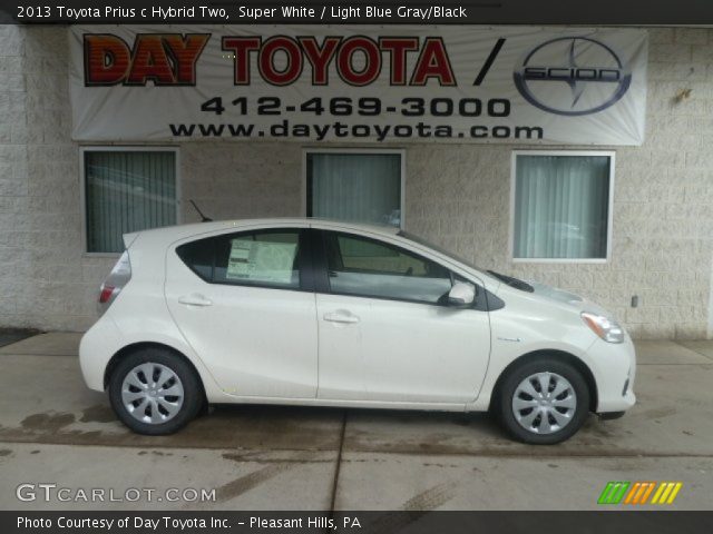2013 Toyota Prius c Hybrid Two in Super White