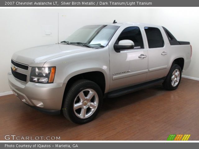 2007 Chevrolet Avalanche LT in Silver Birch Metallic