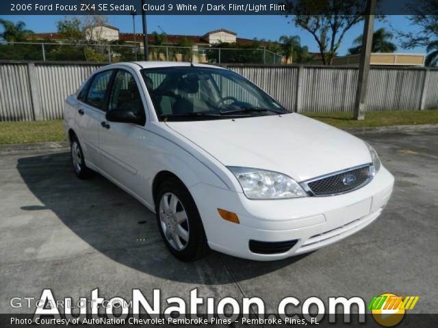 2006 Ford Focus ZX4 SE Sedan in Cloud 9 White