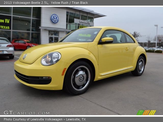 2013 Volkswagen Beetle 2.5L in Yellow Rush