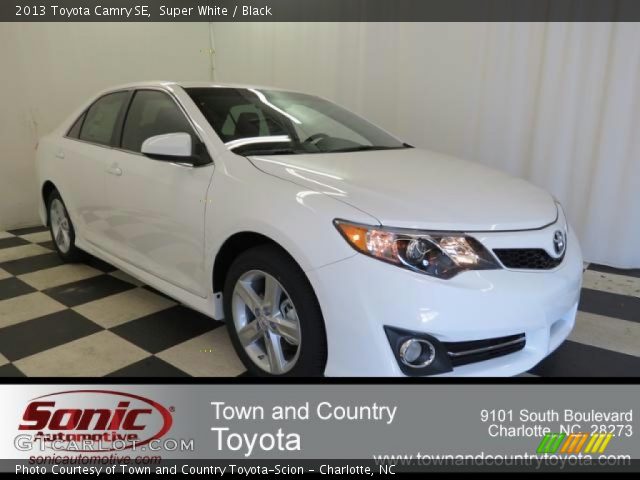 2013 Toyota Camry SE in Super White