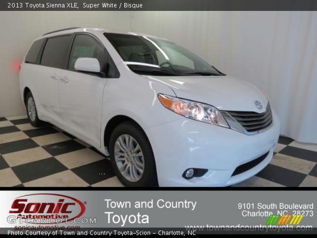 2013 Toyota Sienna XLE in Super White