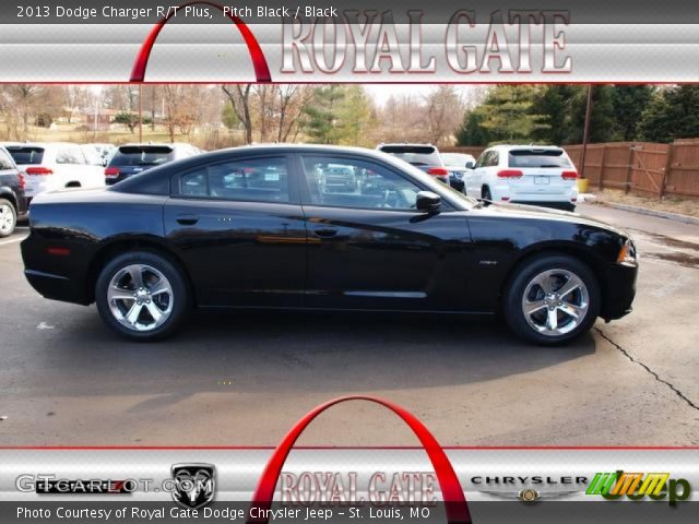2013 Dodge Charger R/T Plus in Pitch Black