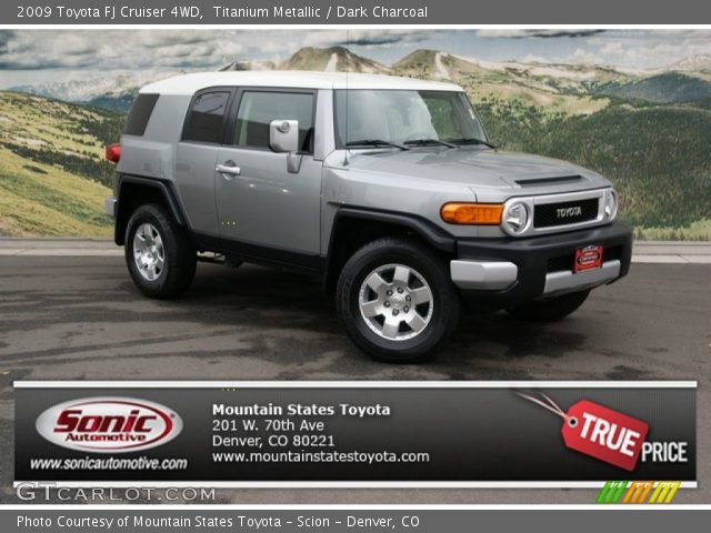 2009 Toyota FJ Cruiser 4WD in Titanium Metallic