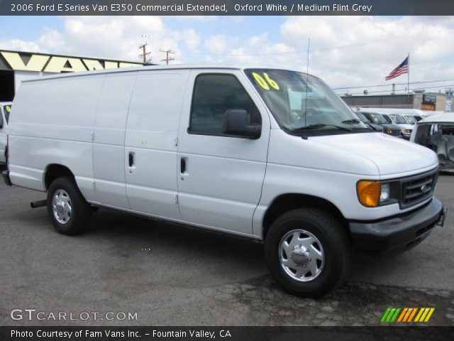 2006 Ford E Series Van E350 Commercial Extended in Oxford White