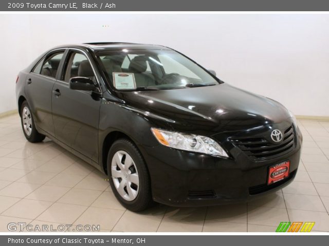 2009 Toyota Camry LE in Black