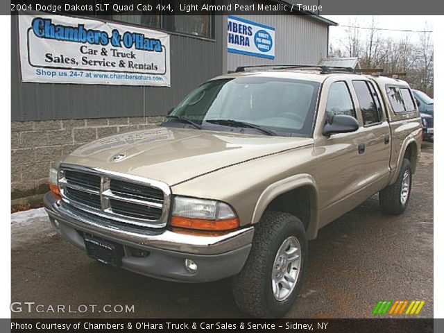 2004 Dodge Dakota SLT Quad Cab 4x4 in Light Almond Pearl Metallic