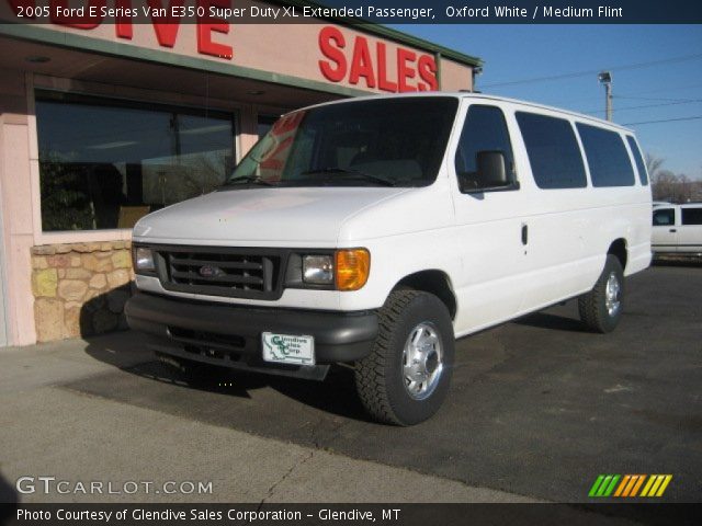 2005 Ford E Series Van E350 Super Duty XL Extended Passenger in Oxford White