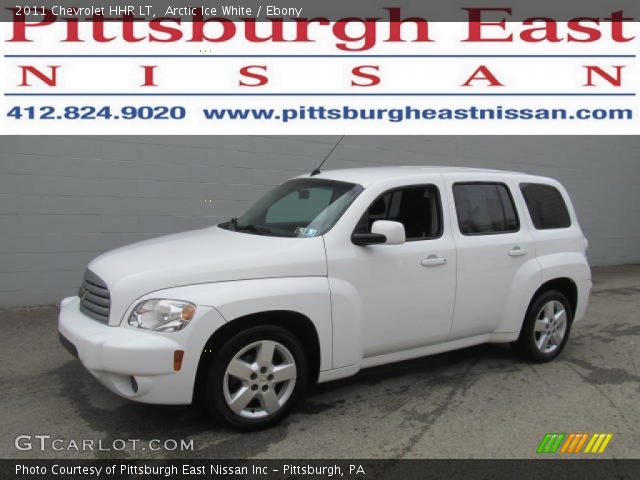 2011 Chevrolet HHR LT in Arctic Ice White