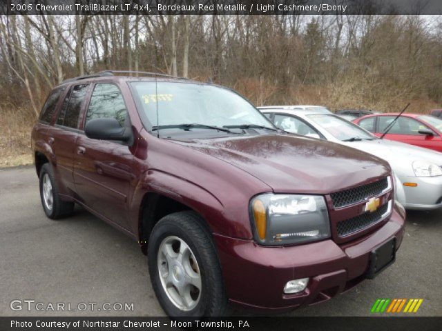 2006 Chevrolet TrailBlazer LT 4x4 in Bordeaux Red Metallic