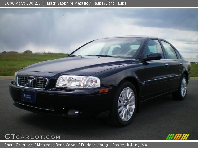 2006 Volvo S80 2.5T in Black Sapphire Metallic