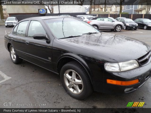 1999 Nissan Maxima GXE in Super Black