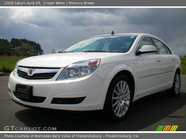 2008 Saturn Aura XR in Cream White