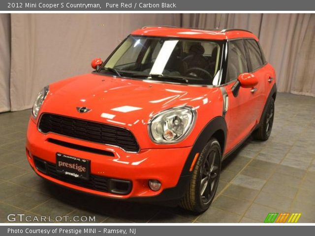 2012 Mini Cooper S Countryman in Pure Red
