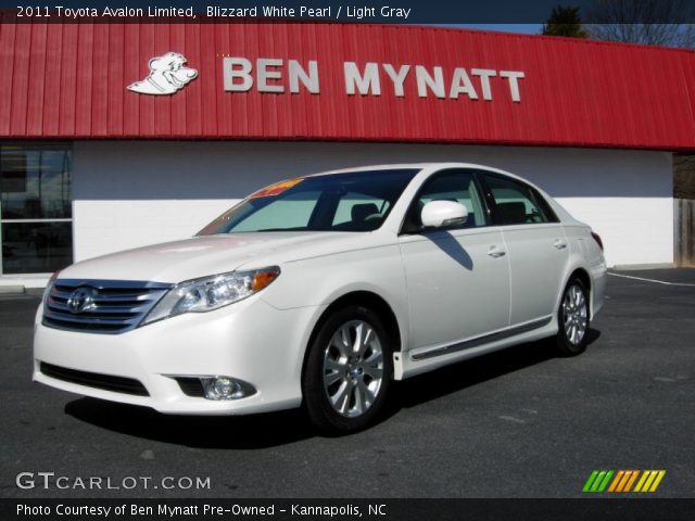 2011 Toyota Avalon Limited in Blizzard White Pearl
