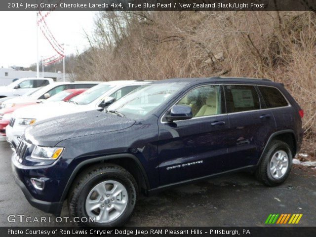 2014 Jeep Grand Cherokee Laredo 4x4 in True Blue Pearl