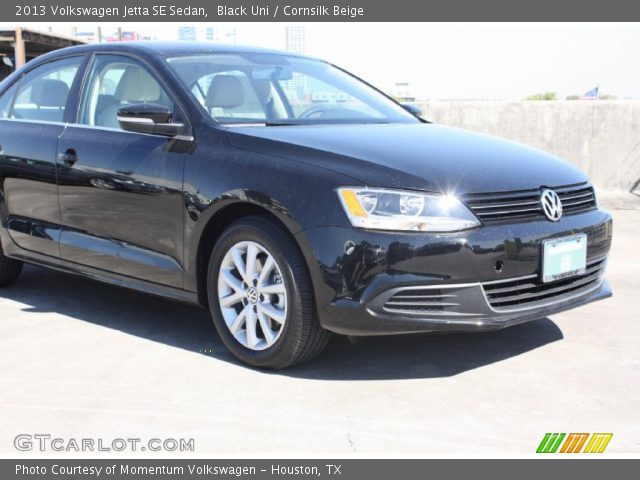 2013 Volkswagen Jetta SE Sedan in Black Uni