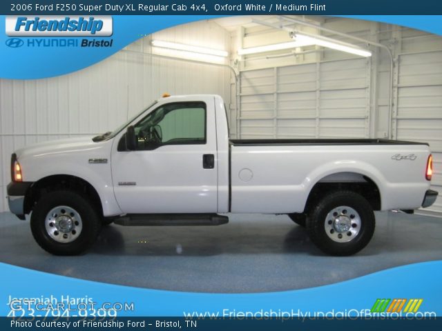 2006 Ford F250 Super Duty XL Regular Cab 4x4 in Oxford White