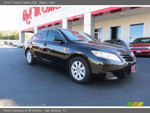 2011 Toyota Camry XLE in Black