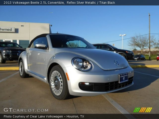 2013 Volkswagen Beetle 2.5L Convertible in Reflex Silver Metallic