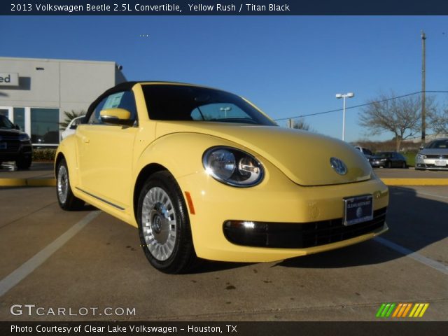 2013 Volkswagen Beetle 2.5L Convertible in Yellow Rush