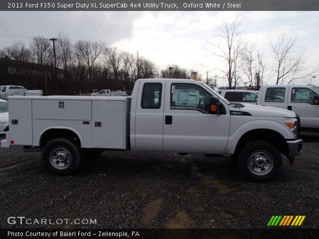 2013 Ford F350 Super Duty XL SuperCab 4x4 Utility Truck in Oxford White