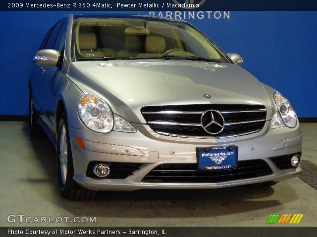 2009 Mercedes-Benz R 350 4Matic in Pewter Metallic