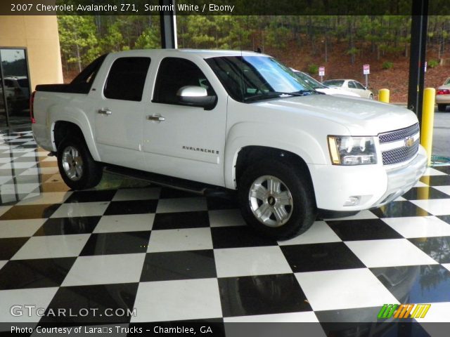 2007 Chevrolet Avalanche Z71 in Summit White