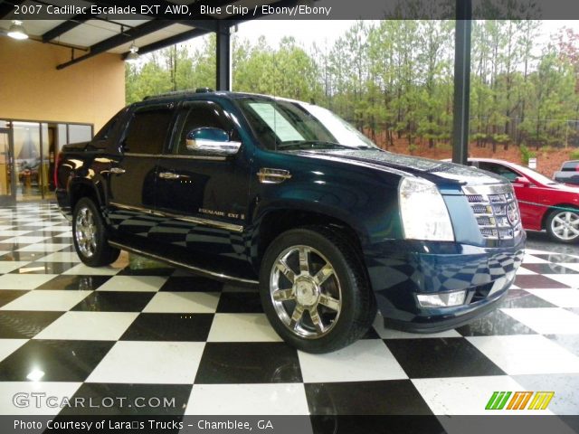 2007 Cadillac Escalade EXT AWD in Blue Chip