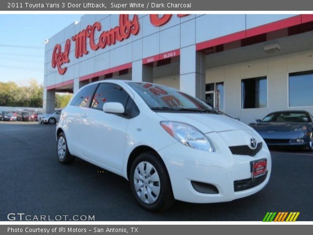 2011 Toyota Yaris 3 Door Liftback in Super White