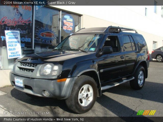2004 Nissan Xterra XE 4x4 in Super Black
