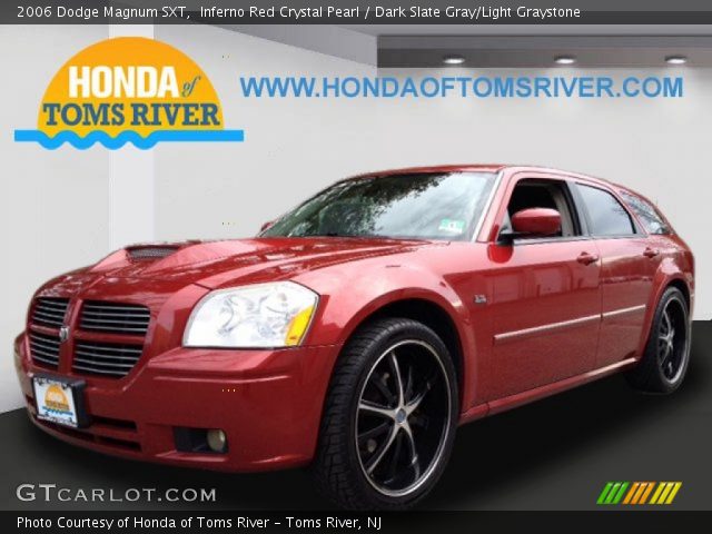 2006 Dodge Magnum SXT in Inferno Red Crystal Pearl
