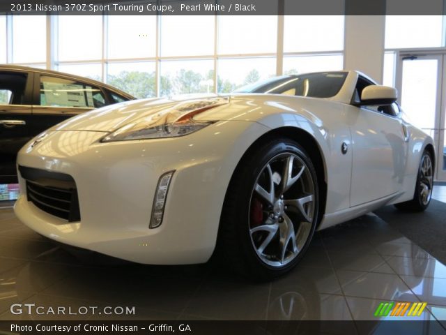 2013 Nissan 370Z Sport Touring Coupe in Pearl White