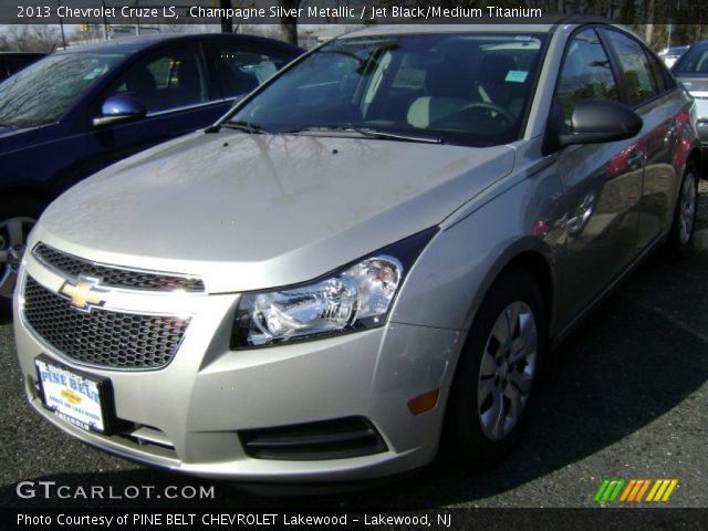 2013 Chevrolet Cruze LS in Champagne Silver Metallic